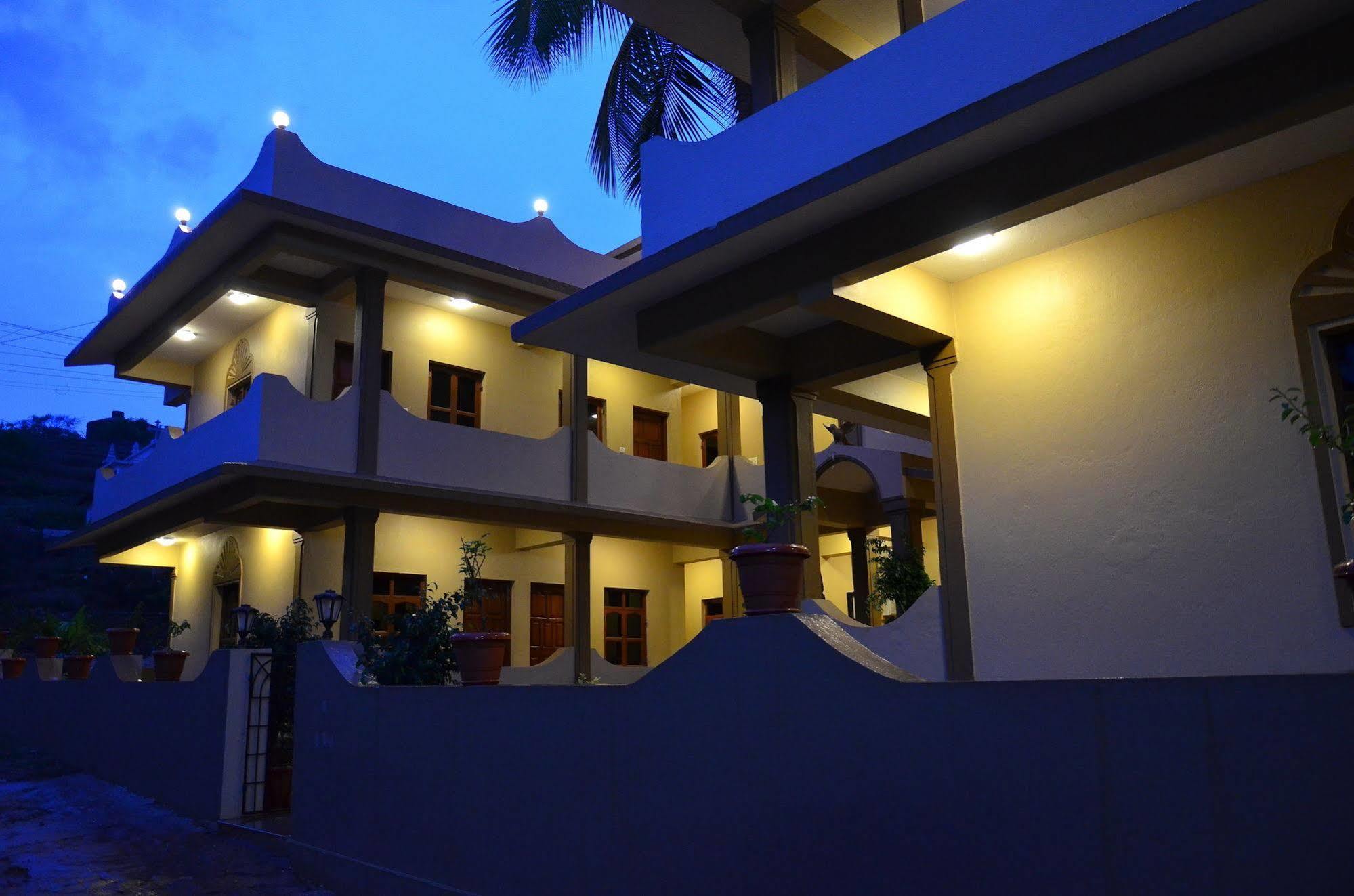 Hotel Garima Of Mandrem Exterior foto